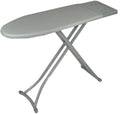 La table de repassage associe un support pour le fer a des appuis antiderapants yi0520218